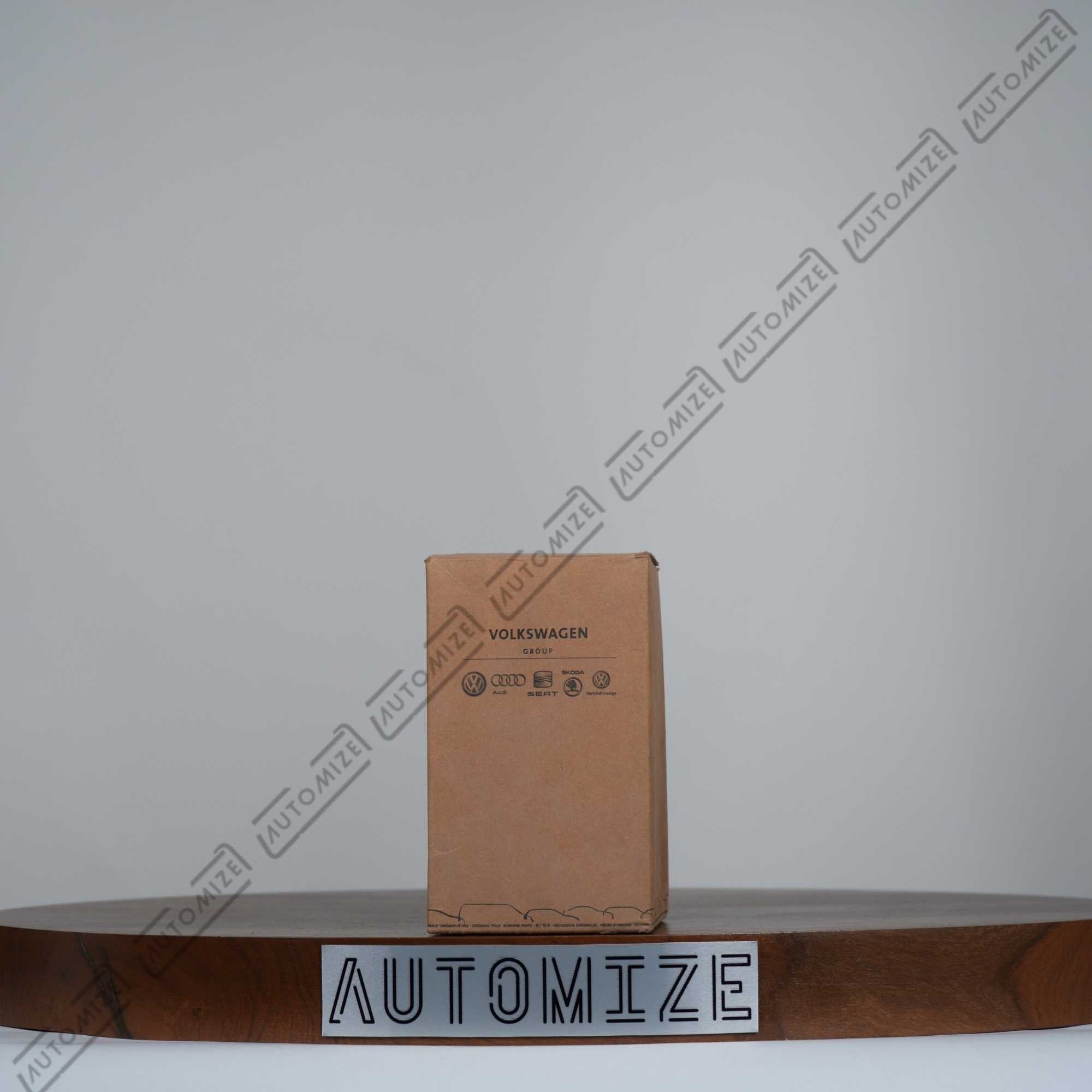 Volkswagen Group Oil Filter Element 079198405E - Automize.pk