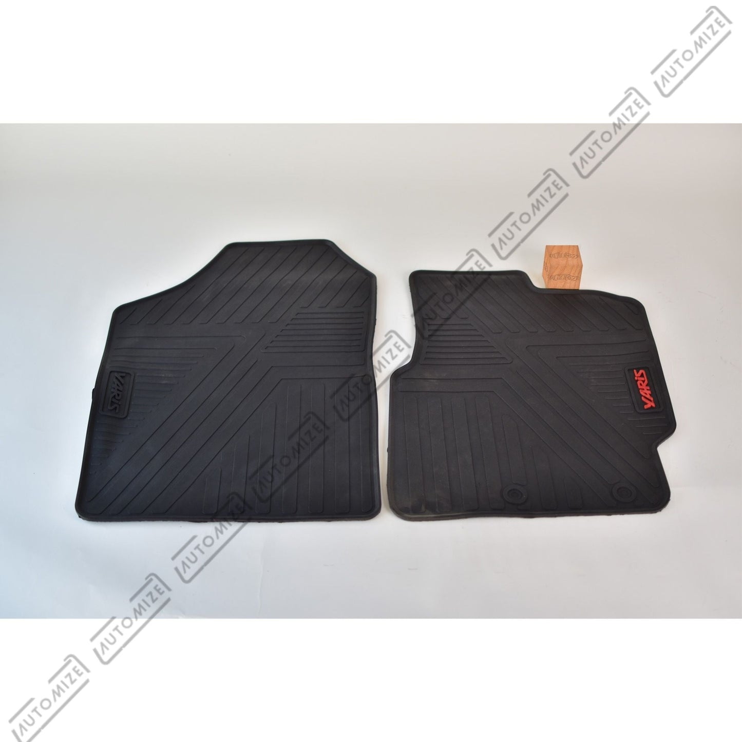 Haseen Diamond Rubber Mats - Black (Toyota Yaris) - Automize