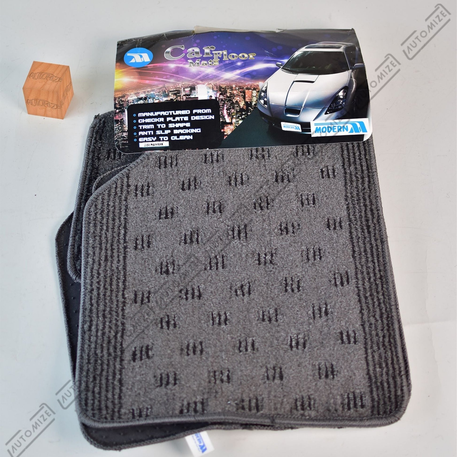 Modern Car Floor Mats - Black (Suzuki Mehran) - Automize